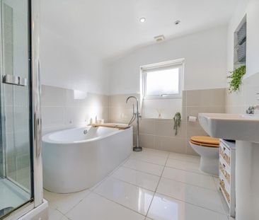 4 bedroom house to rent - Photo 2