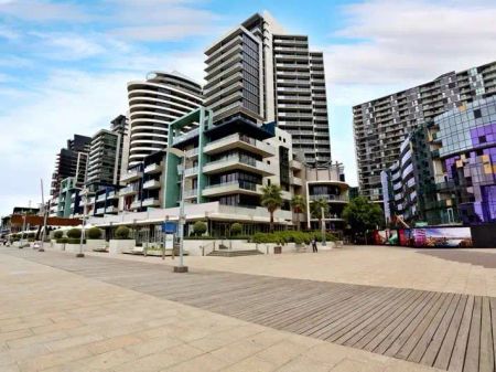 709/5 Caravel Lane, Docklands VIC 3008 - Photo 2