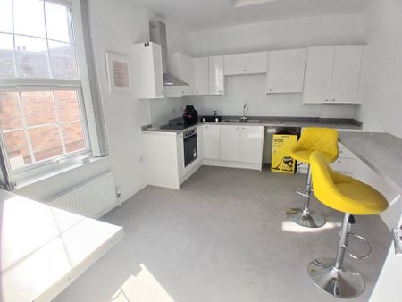 1 bedroom bedsit to rent - Photo 4