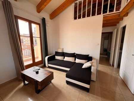 Location appartement 4 pièces, 80.00m², Marseille 07 - Photo 2