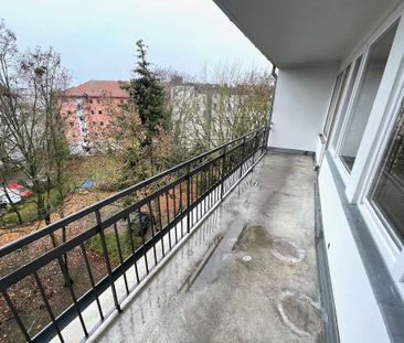 Gro&szlig;z&uuml;gige 2-Zimmer Wohnung mit Balkon in Wilmersdorf! - Foto 1