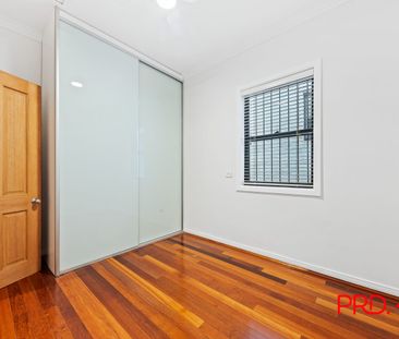 Charming 2 bedroom semi - Photo 4