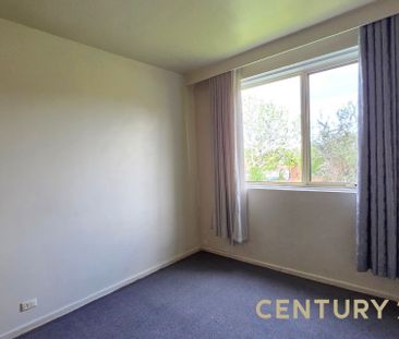 Stylish 1-Bed Retreat in Prime Location - Photo 1