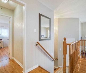 For Lease - 216 Van Scott Drive, Brampton, Ontario - Photo 4