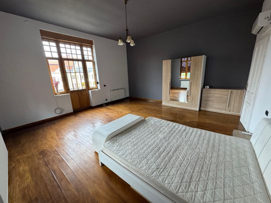Apartament 3 camere cu balcon spre Piata Victoriei- - Photo 1