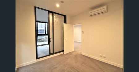 SPACIOUS 2 BEDROOMS WITH A WINTERGARDEN WITHIN 'CENTRALE' NORTH RYDE - Photo 3