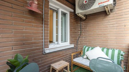 Room in a shared 5-bedroom apartment for rent in Collblanc, all bills included - Photo 5