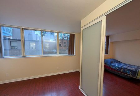 For Lease - 633 bay Street Unit# 222, Toronto, Ontario - Photo 4