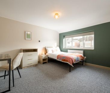 1 bedroom in a house share to rent - Photo 1