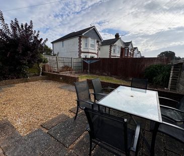 Highfield Road, BOURNEMOUTH - Photo 2