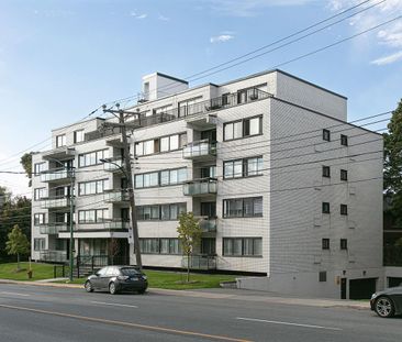 5745 Côte-St-Luc Road -Stratford Terrace - 1 Bedroom - 5745 Chemin ... - Photo 3