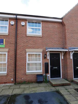 2 bedroom terraced house to rent - Photo 1