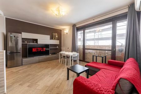 Via Cristina Belgioioso, Milan, Lombardy 20157 - Photo 2