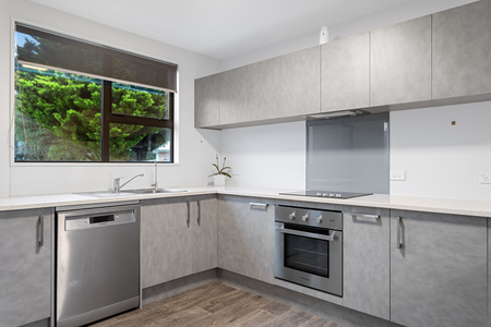 Modern Two Bedroom Unit - Photo 3