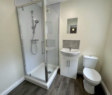 2 bedroom flat to rent - Photo 6