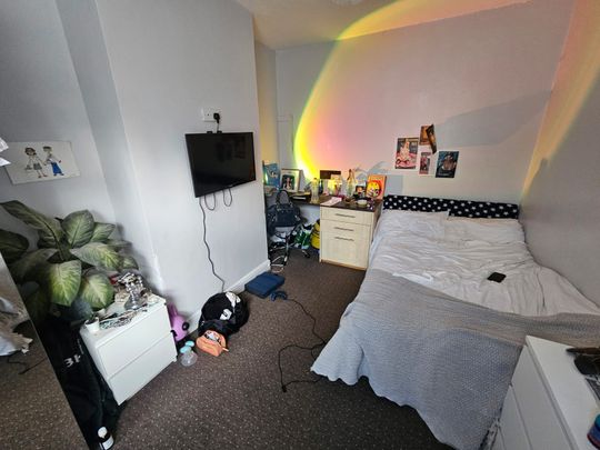 3 Bed - 14 Norwood Place, Hyde Park, Leeds - LS6 1DY - Student - Photo 1