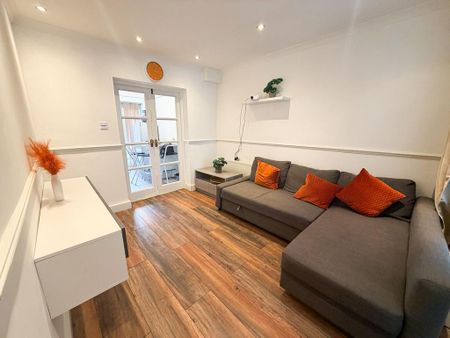 1 bedroom ground floor flat to rent - Photo 2