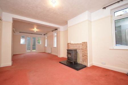 4 bedroom house - Photo 2