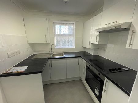 1 bedroom flat to rent - Photo 4