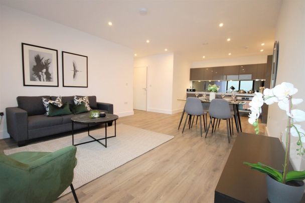 Sandown House, 124 High Street, Staines-Upon-Thames,TW18 - Photo 1