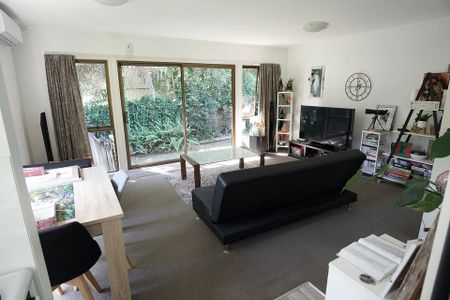 Sunny 3 bedroom in Birkenhead - Photo 5