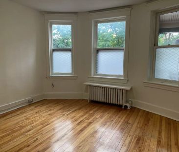 415 Elgin Street — 3 Bedroom - Photo 2