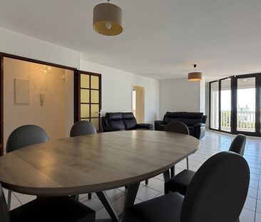 Spacieux trois pièces en centre ville - Photo 4