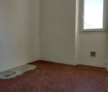 maison 3 pièces 36m2 MARSEILLE 6EME 950 euros - Photo 1