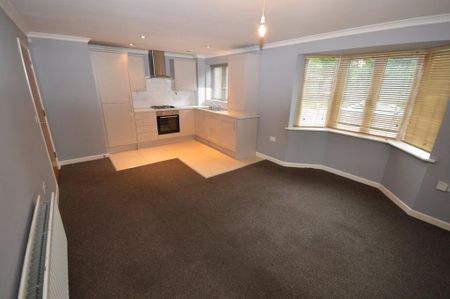 2 bedroom apartment to rent - Photo 3