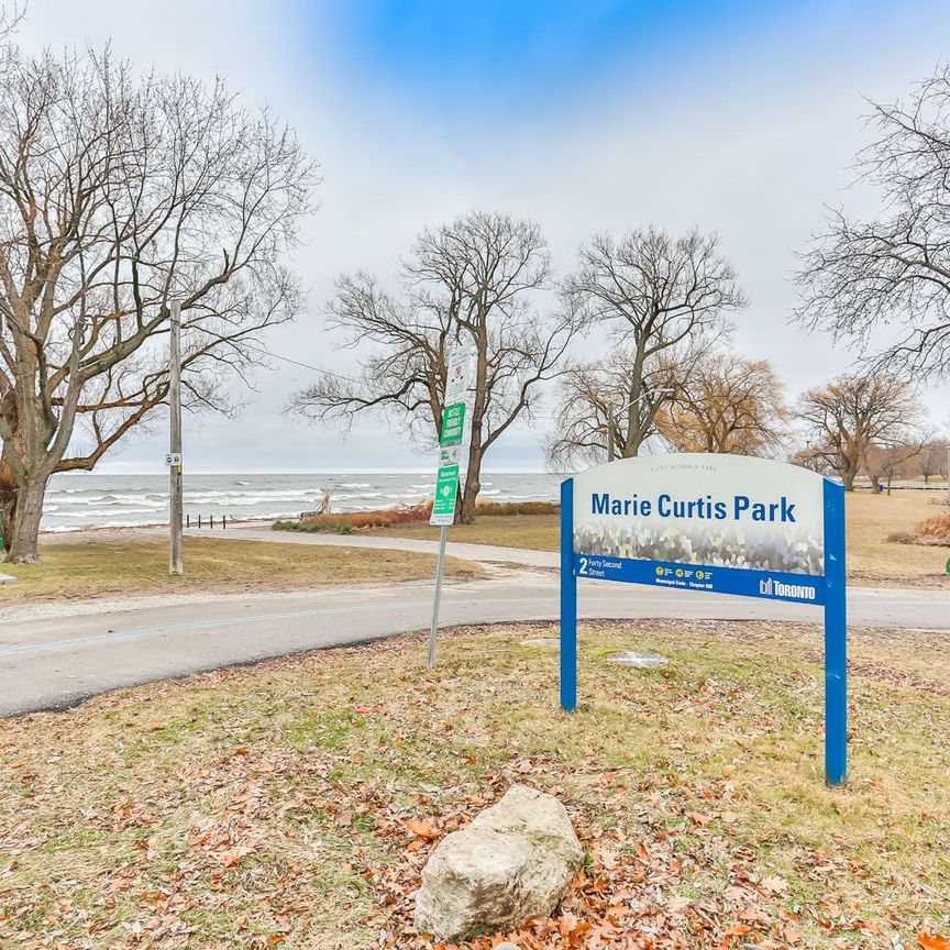 For Lease - 26 Forty First Street, Toronto, Ontario - Photo 1