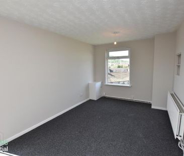 14h Ardmillan Gardens, Rathcoole, Belfast, BT37 9AY - Photo 2