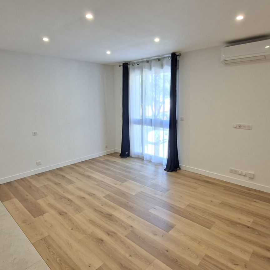 Location Appartement 1 pièce 29m² MARSEILLE 9ème - Photo 1