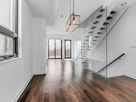 For Lease - 33 Achtman Lane, Toronto, Ontario - Photo 4