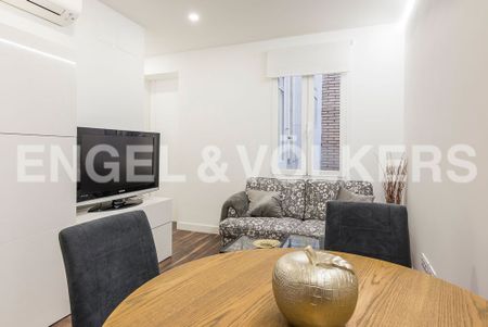 Apartamento de alquiler en Trafalgar - Photo 3