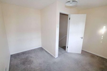 Beaconsfield Road, Aylesbury, HP21 - Photo 4