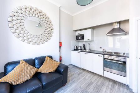 1 bedroom flat to rent - Photo 4