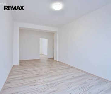 Pronájem bytu 2+1 58 m² - Photo 2