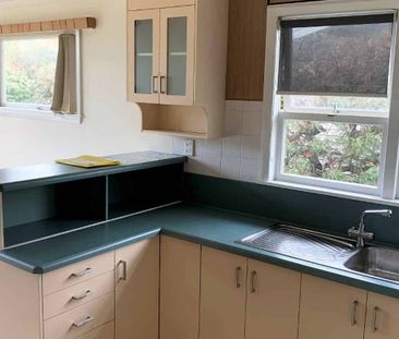 Brightwater Gem: Walk to School & Shops - Photo 2