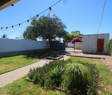 422 Lane Street - Photo 2