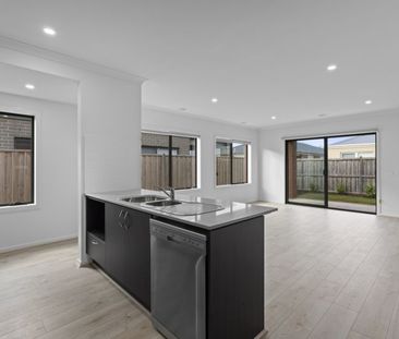 32 Gymea Street, Mount Duneed - Photo 2