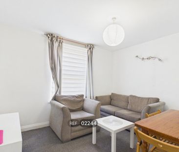 1 bedroom ground floor maisonette to rent - Photo 2