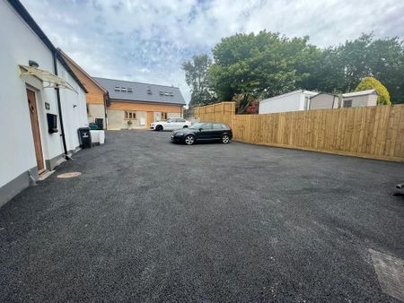 2 bedroom apartment to rent - Photo 5