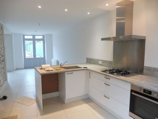 Location Maison 7 pièces 150m² HERICY 77850 - Photo 1