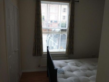 2 bedroom private hall to rent - Photo 2