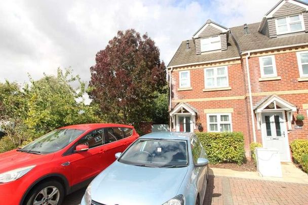 Park View Close, Burton Upon Trent, Stretton, DE13 - Photo 1