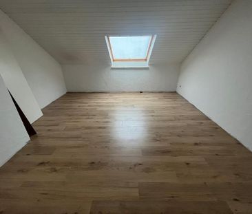 3 Zimmer Dachgeschosswohnung zu vermieten - Foto 1
