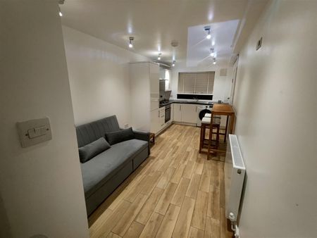 Linkways, Stevenage - Photo 5