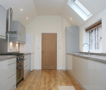 2 bedroom cottage to rent - Photo 2