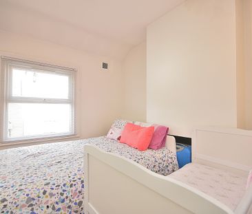 2 bedroom flat to rent, - Photo 2