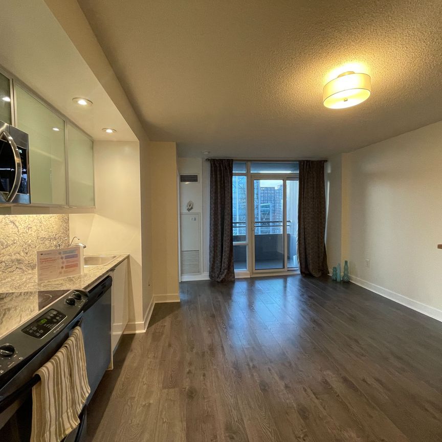 For Lease - 25 Telegram Mews Unit# 3211, Toronto, Ontario - Photo 1